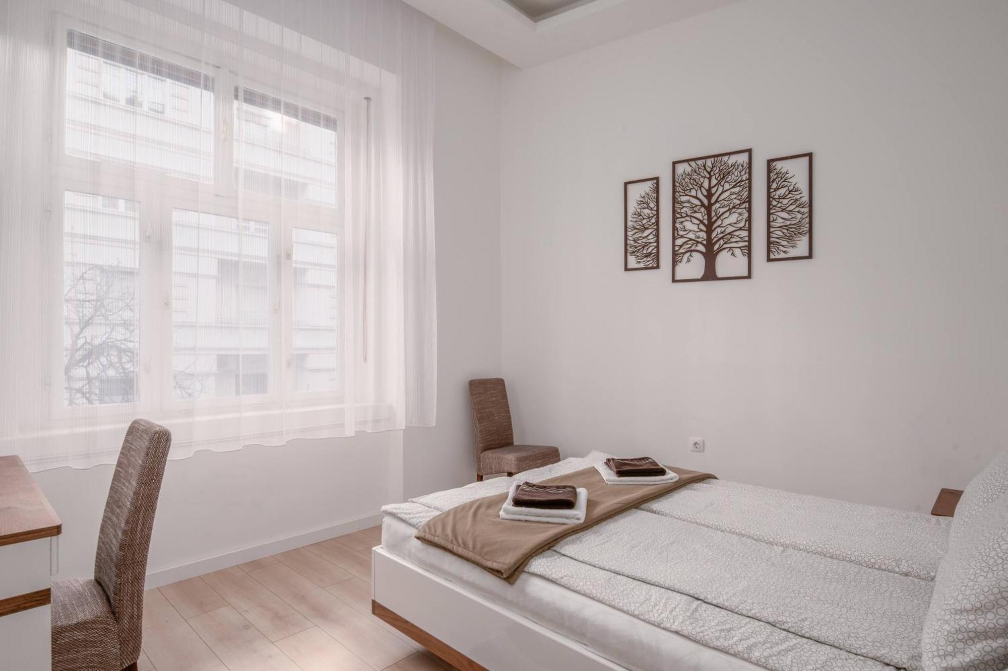 Apartment With 2 Bedrooms Near Gellert Thermal Bath Budapest Eksteriør billede